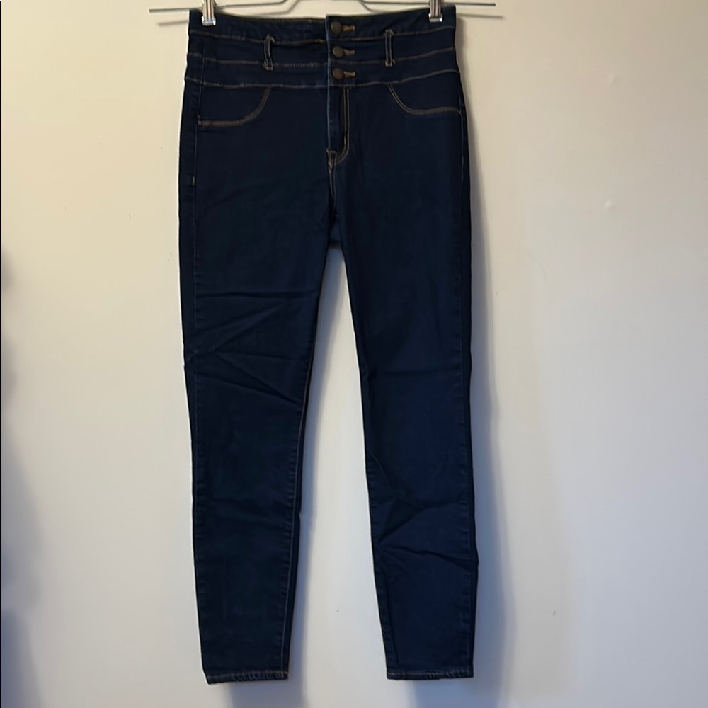 Refuge womens dark blue jeans triple button High waisted size 10. NWOT